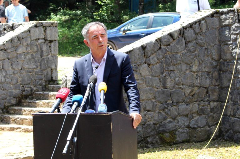 Srb- Pupovac pozvao i na minutu šutnje i za ubijene Hrvate u Boričevcu i Brotnji