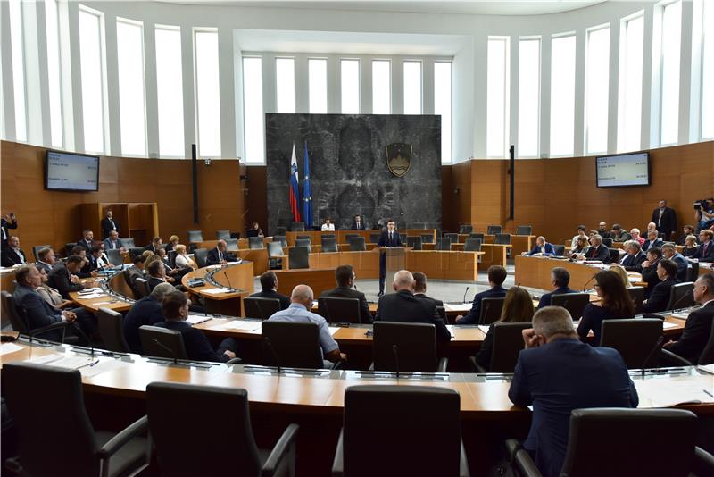 tekst datira 100 besplatno
