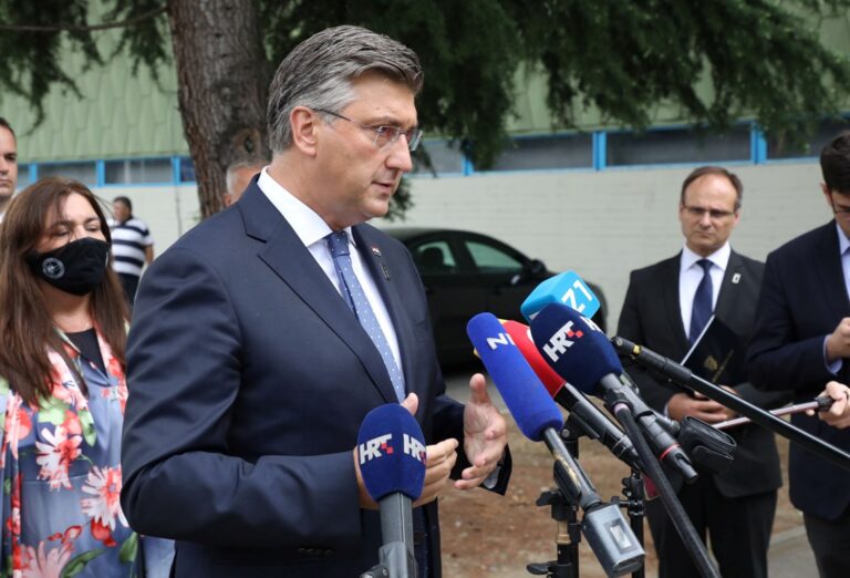 Plenkoviću u središnjicu HDZ-a poslane prijetnje u omotnici s bijelim prahom