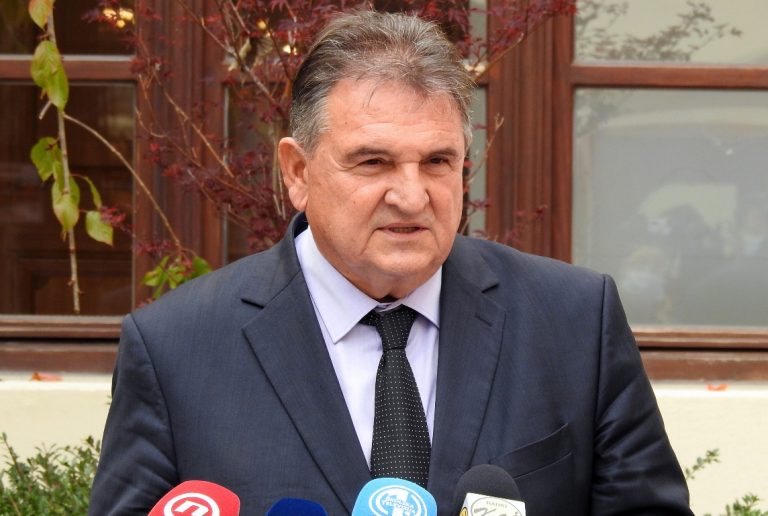 Čačić otkrio s kim izlazi na izbore
