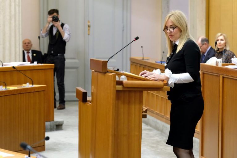 Pravobraniteljica: Posljedicama potresa izravno pogođeno više od 13 tisuća djece