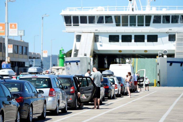 Split za vikend očekuje rekordan broj putnika u Trajektnoj i Zračnoj luci